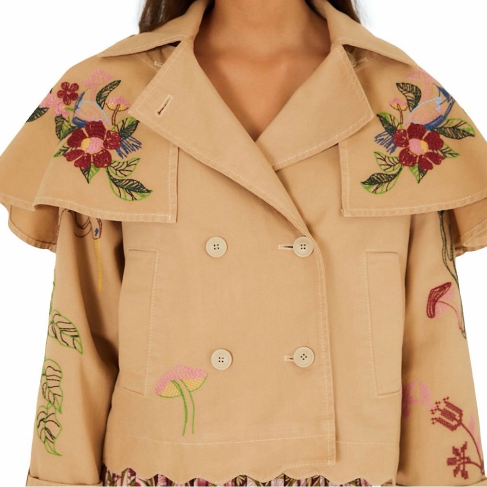 FARM Rio Beige Short Trench Coat with Floral Embroidery